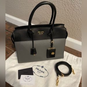 Prada Esplanade Bag Saffiano + City Calf Mercurio/Nero Tote